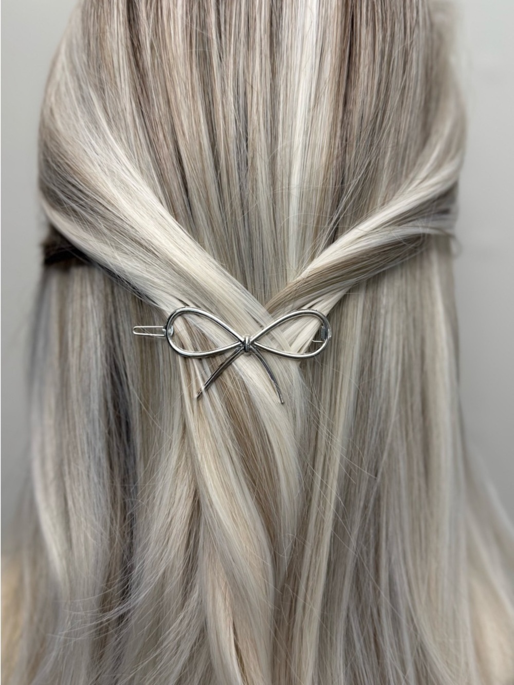 Bow Hair Clip Set Gold & Silver Women’s Minimalist Metal Barrettes Duo